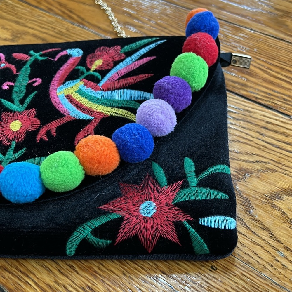 Black velour shoulder bag, chain strap, embroidered and pompom details. - Picture 3 of 12